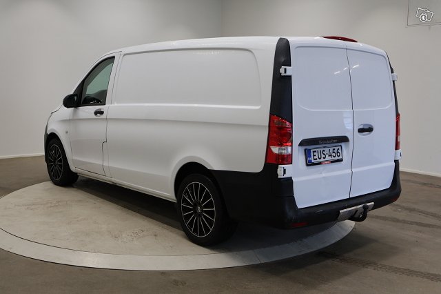 Mercedes-Benz Vito 7