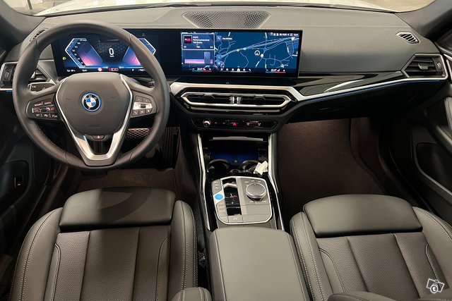 BMW I4 6