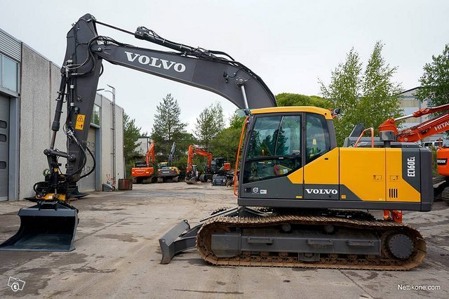 Volvo EC160EL PYÖRITTÄJÄLLÄ, kuva 1