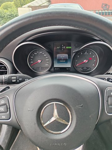 Mercedes-Benz C 350 9