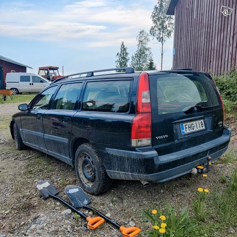 Volvo V70, kuva 1