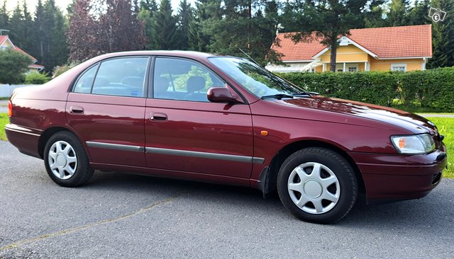 Toyota Carina, kuva 1