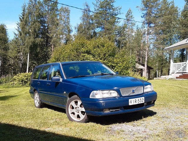 Volvo V70, kuva 1