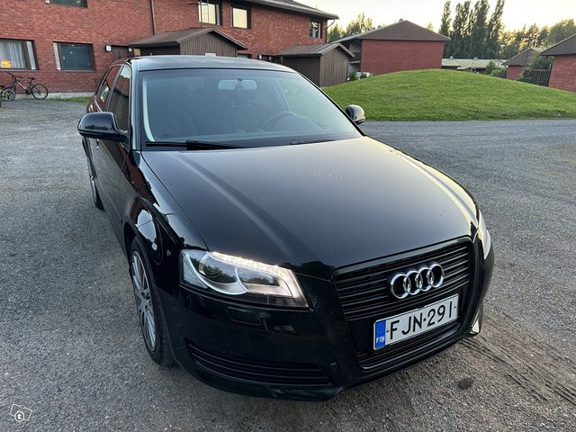 Audi A3 1