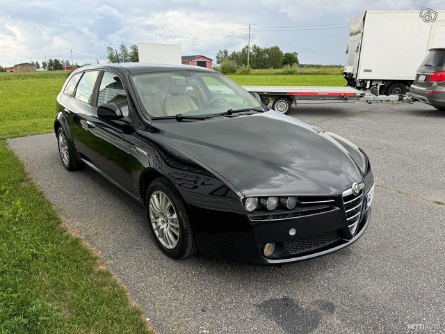 Alfa Romeo 159 3