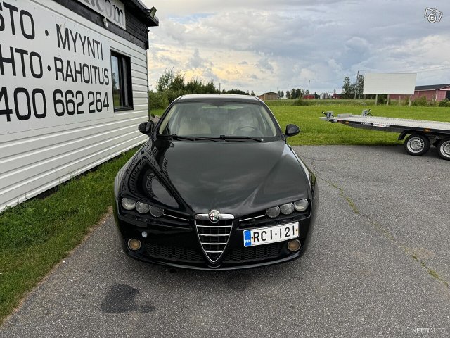 Alfa Romeo 159 8