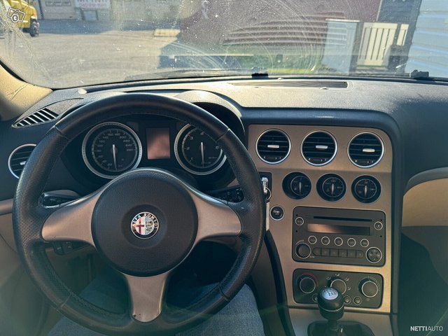 Alfa Romeo 159 12