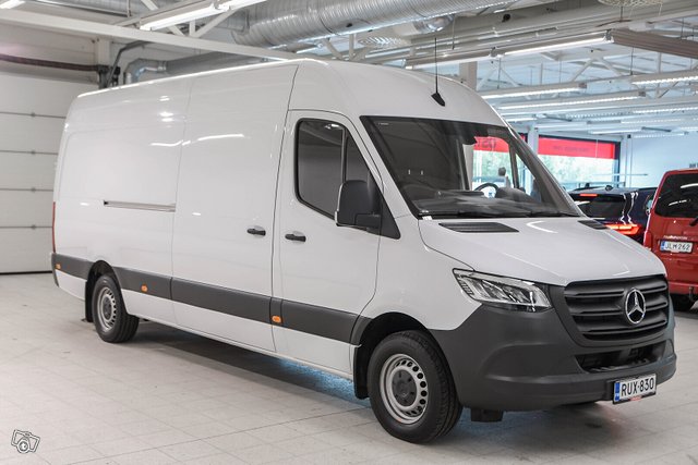 Mercedes-Benz Sprinter 2