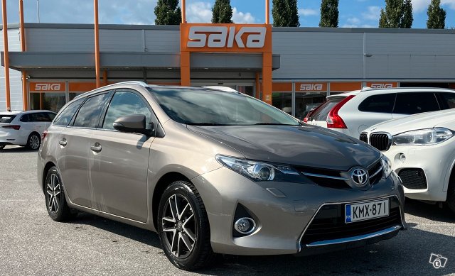 Toyota Auris, kuva 1