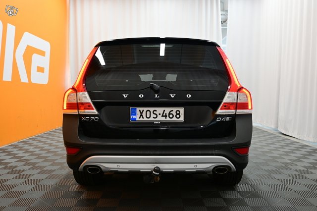 Volvo XC70 6