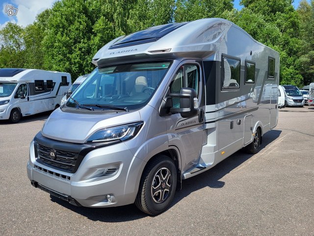 Adria matrix supreme 670 sl 2