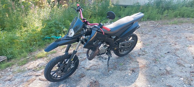 Derbi, kuva 1