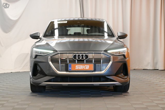 Audi E-tron 2