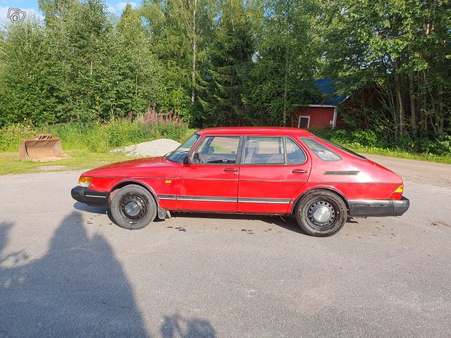 Saab 900, kuva 1