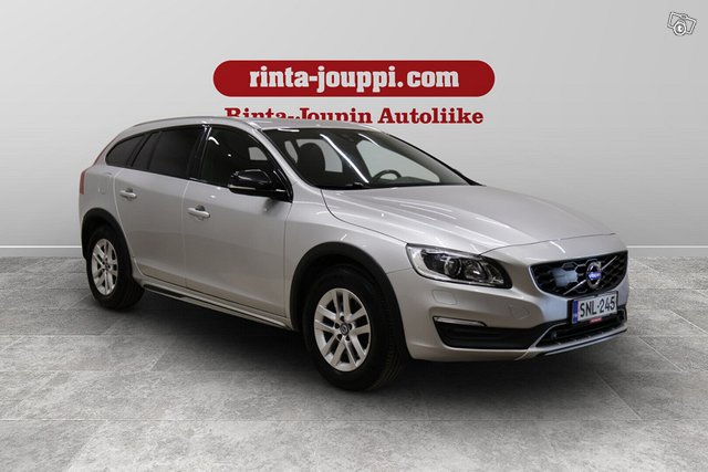 Volvo V60 Cross Country 3