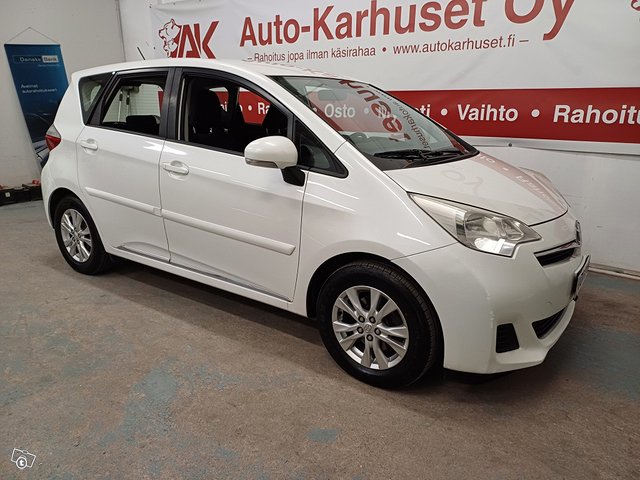 Toyota TOYOTA VERSO-S 4