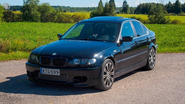 Bmw 330, kuva 1