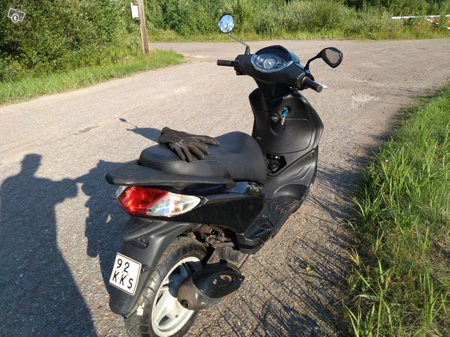 Piaggio Fly 4