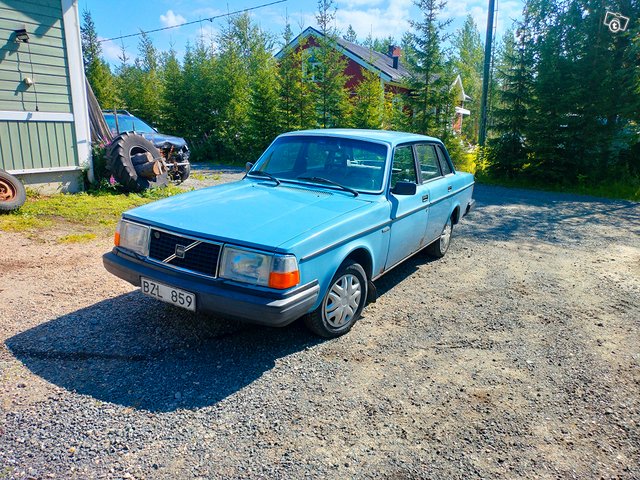 Volvo 240, kuva 1