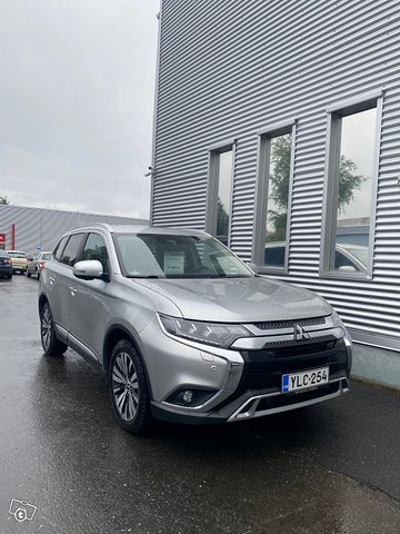 Mitsubishi Outlander, kuva 1