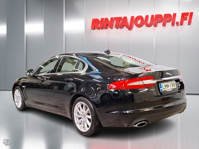 Jaguar XF 2