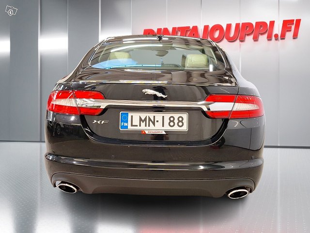 Jaguar XF 4