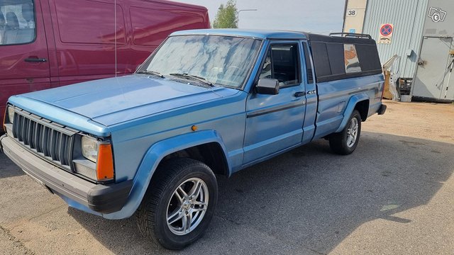 Jeep Comanche