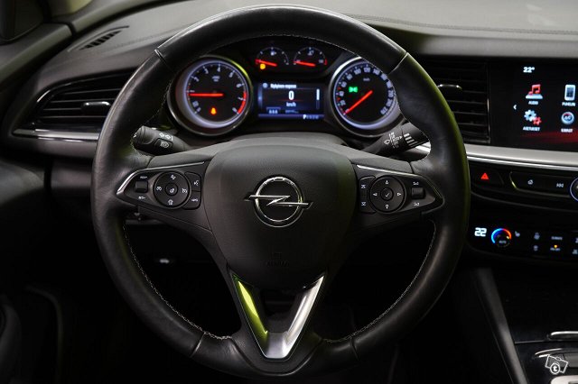 Opel Insignia 12