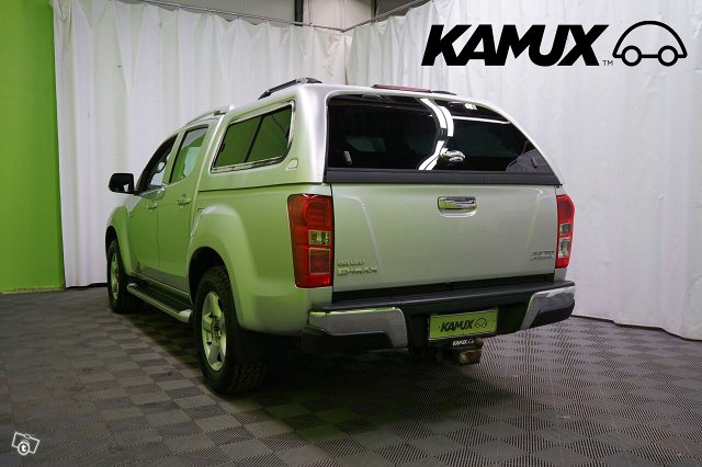 Isuzu D-Max 5