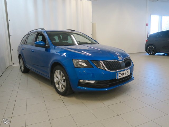 SKODA Octavia 6