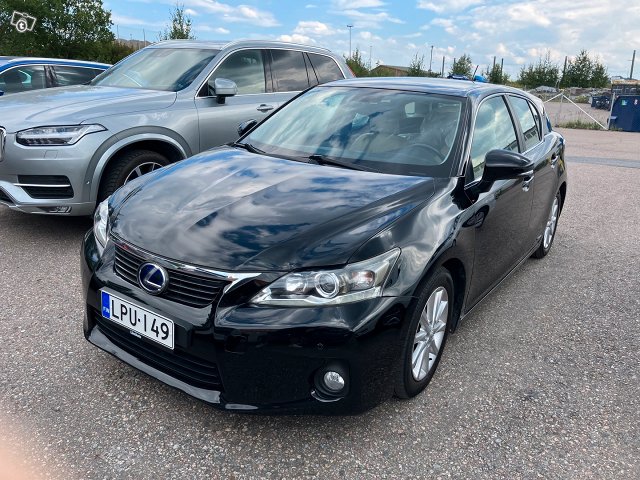 Lexus CT, kuva 1