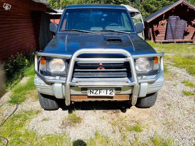 Mitsubishi Pajero, kuva 1