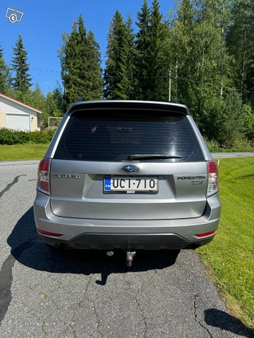 Subaru Forester 4