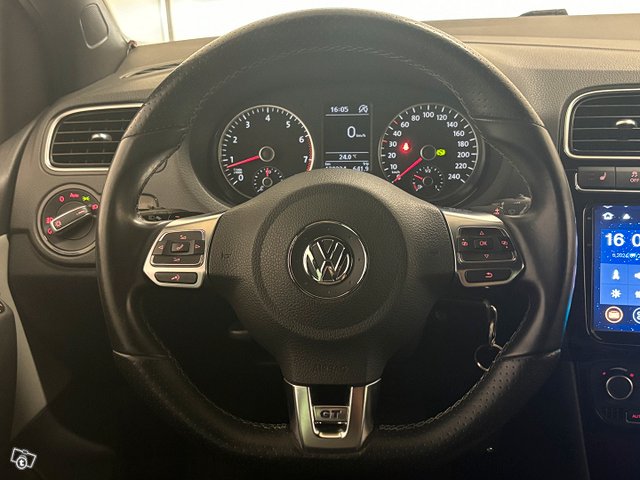 Volkswagen Polo 15