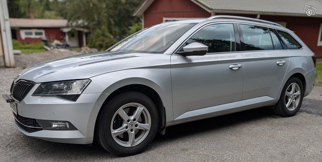 Skoda Superb 2