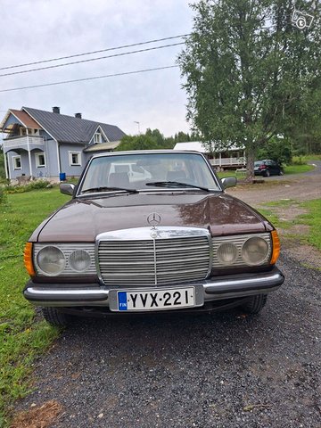 Mercedes-Benz 300, kuva 1