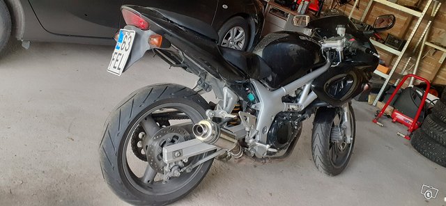 Suzuki sv 650 S 2000, kuva 1