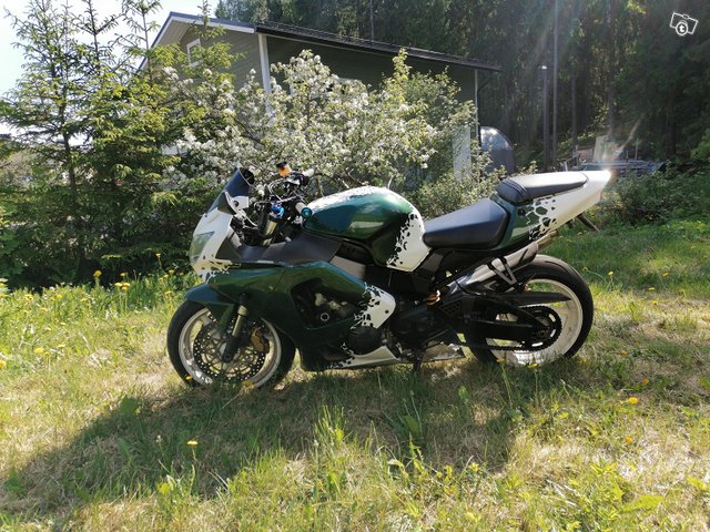 Honda cbr900rr-sc44a/929 2