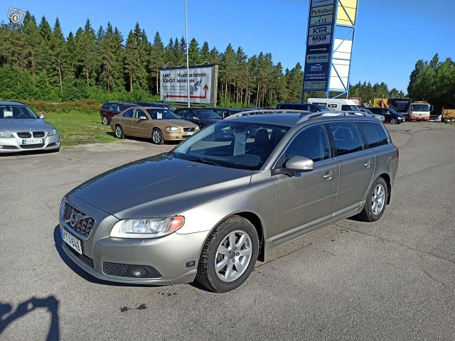 Volvo V70 5