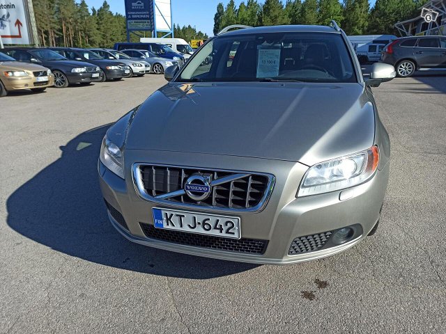 Volvo V70 7