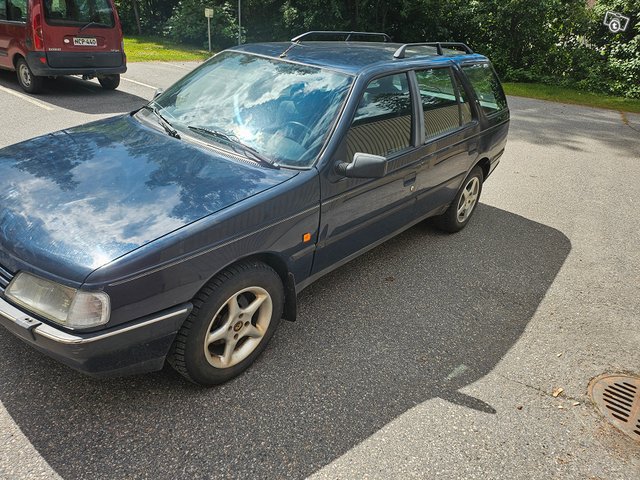 Peugeot 405 12