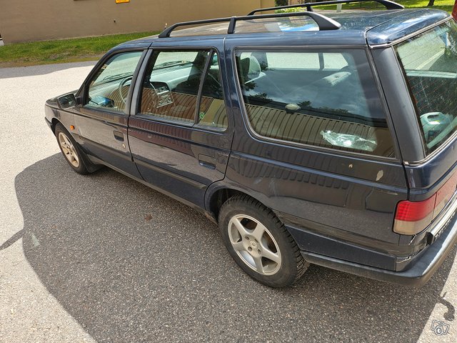 Peugeot 405 2