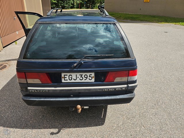 Peugeot 405 7