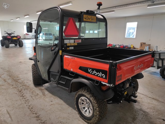 Kubota 4