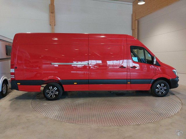 Mercedes-Benz Sprinter 13