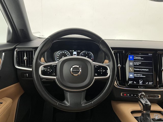 Volvo V90 12