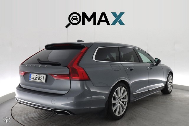 Volvo V90 13