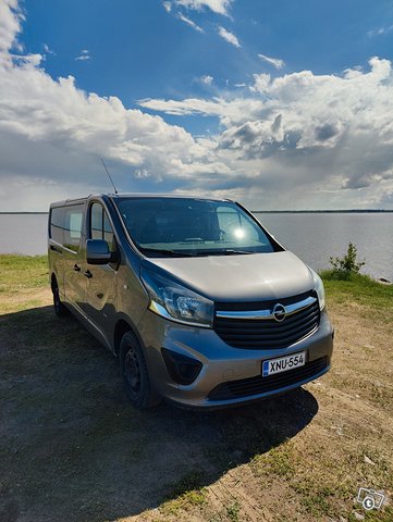 Opel Vivaro pakettiauto, kuva 1