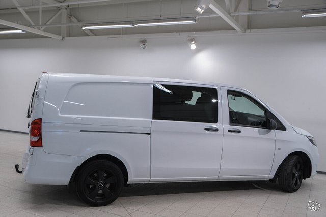 Mercedes-Benz Vito 4