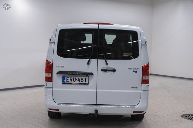 Mercedes-Benz Vito 6